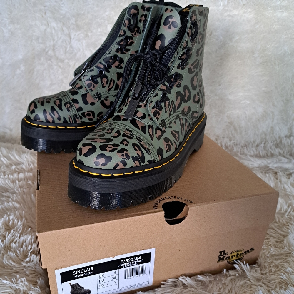 Dr. Martens Sinclair Boot
